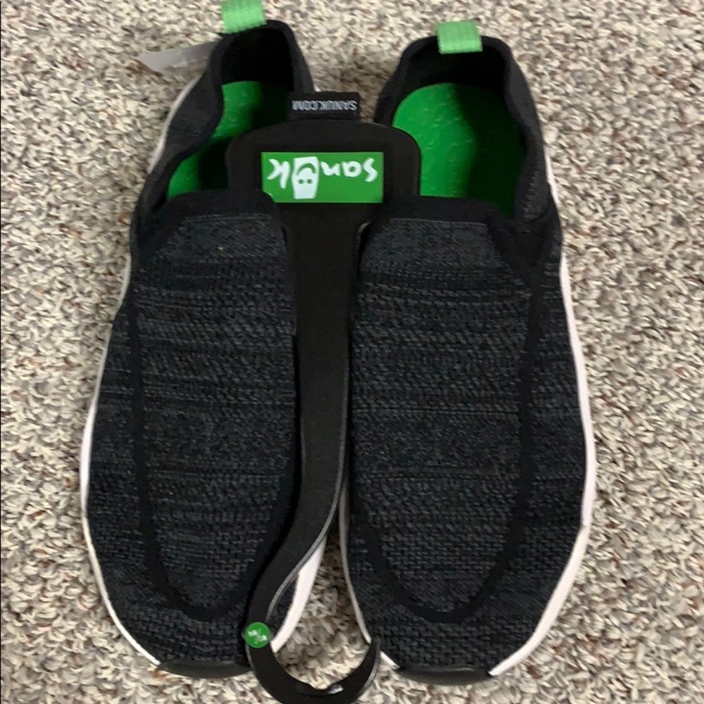 Sanuk Chiba Quest slip on Men’s 13/Women’s 14